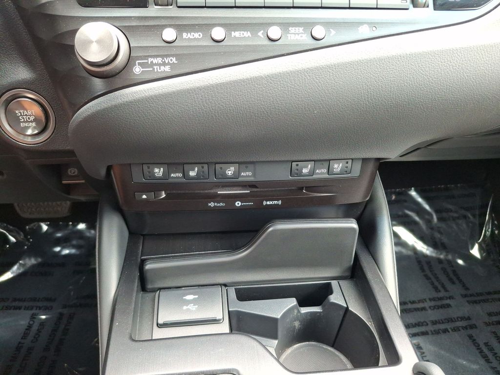 Used 2021 Lexus ES Sedan