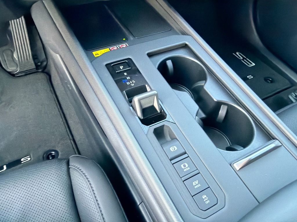 Thumbnail: 2026 Lexus ES - 20