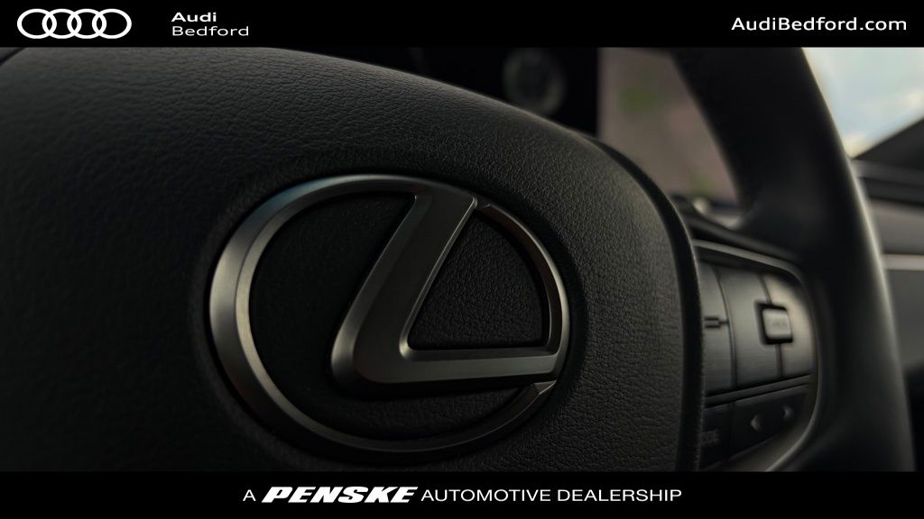 Thumbnail: 2023 Lexus ES - 17