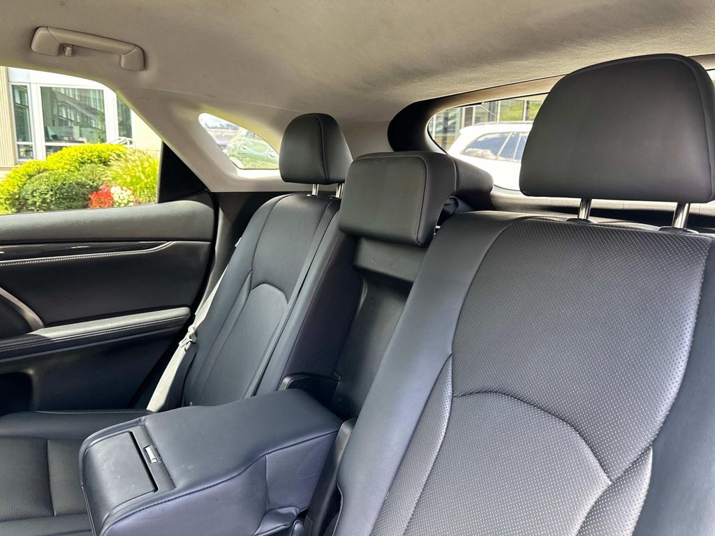 Thumbnail: 2019 Lexus RX - 32
