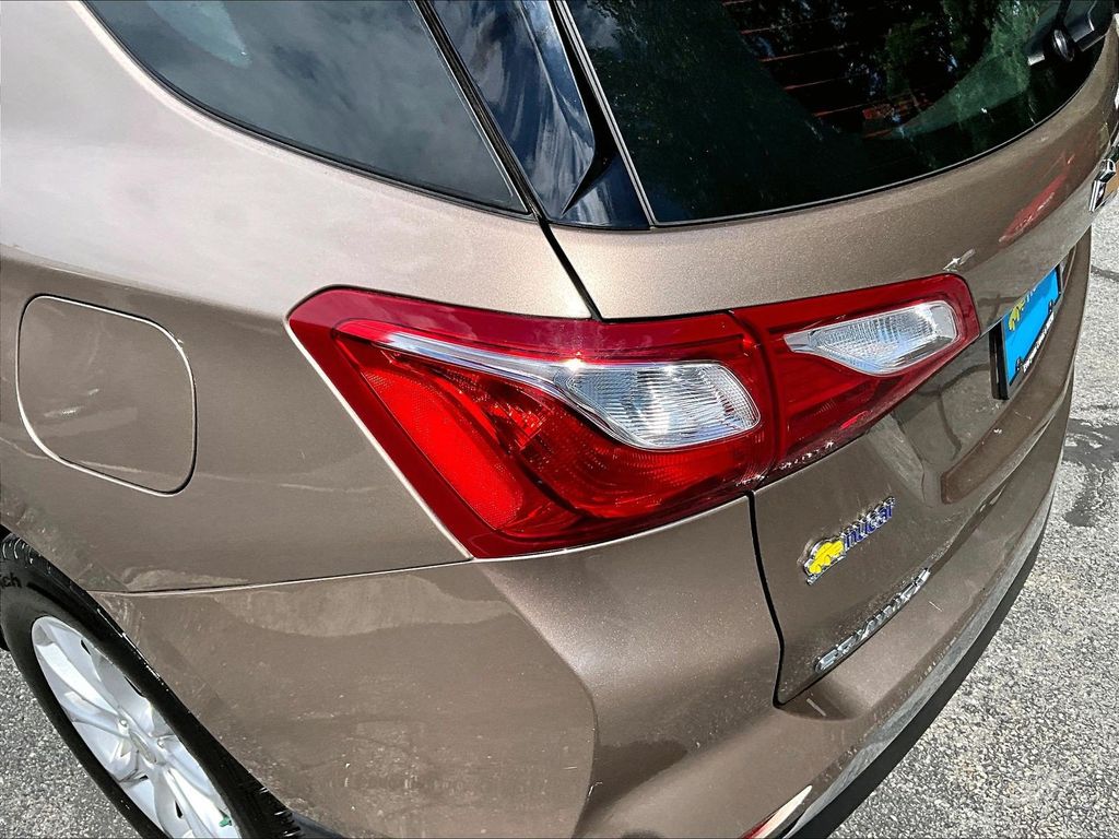 2018 Chevrolet Equinox — photo 32
