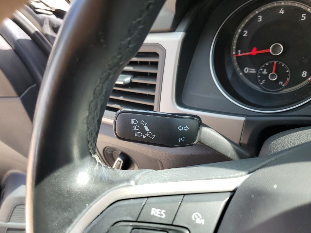 Used Car 2021 Volkswagen Atlas  3.6l V6 Se W/technology For Sale Under $30,000 In Austin, Texas