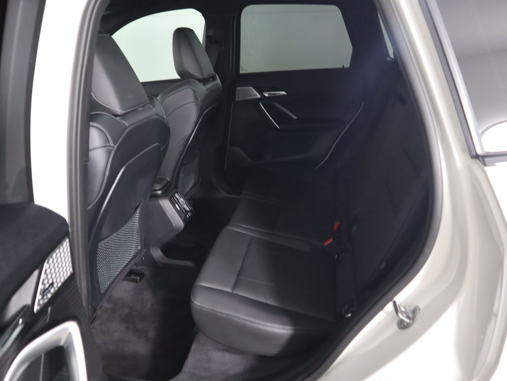 Thumbnail: 2023 BMW X1 - 22