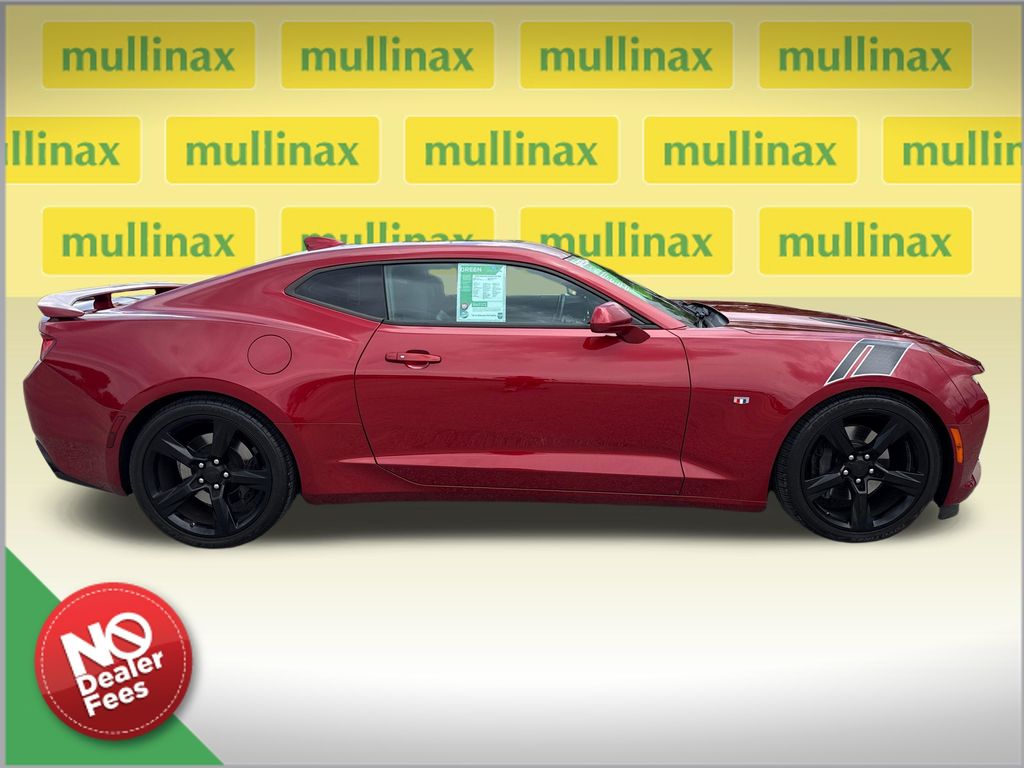 Used 2016 Red Chevrolet SS image 2