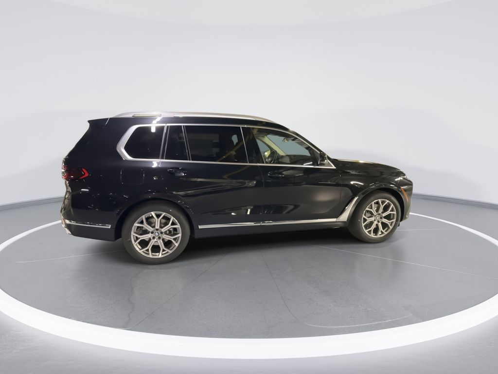 Thumbnail: 2026 BMW X7 - 8