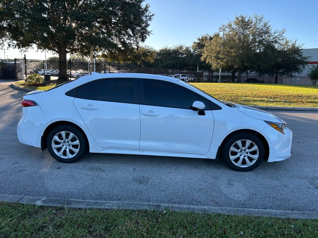 Thumbnail: 2025 Toyota Corolla - 5