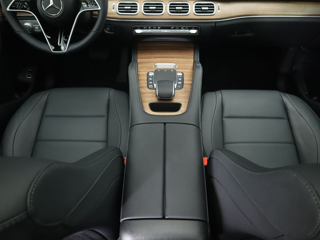 Thumbnail: 2025 Mercedes-Benz GLE - 17