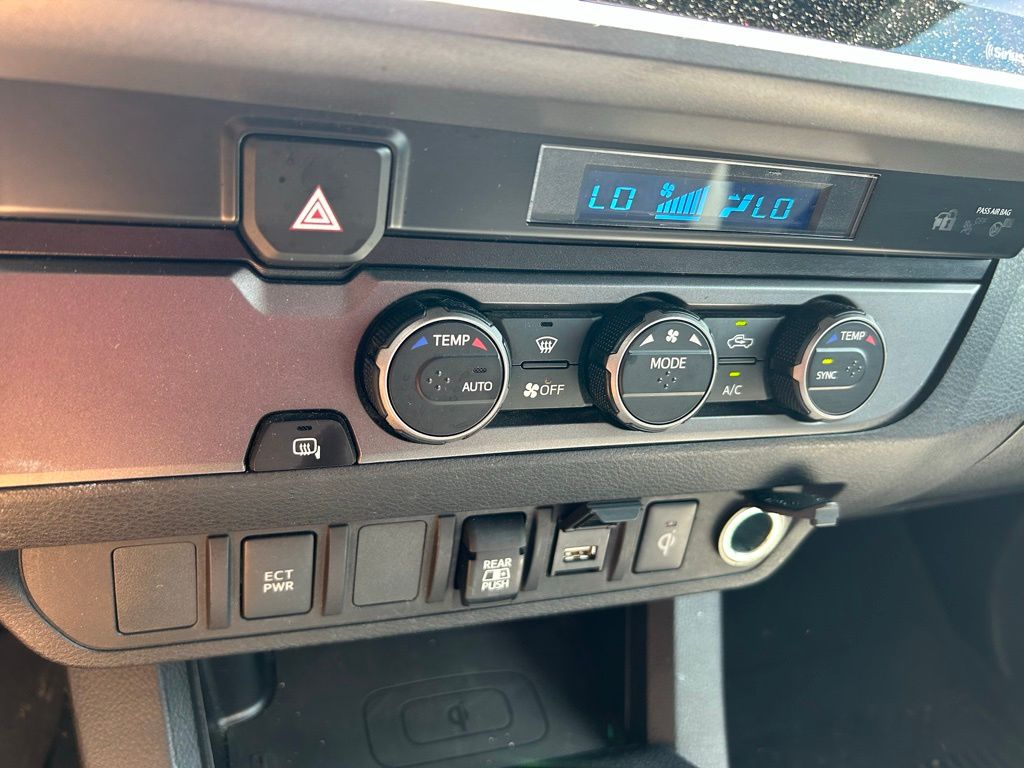 2021 Toyota Tacoma SR5 25