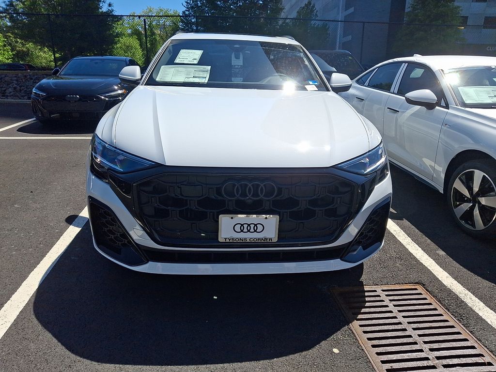 Thumbnail: 2026 Audi Q8 - 2