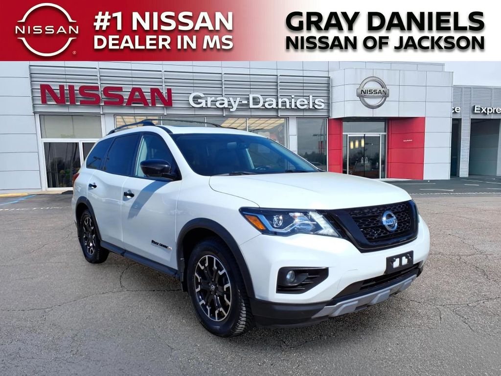 2019 Nissan Pathfinder SL FWD