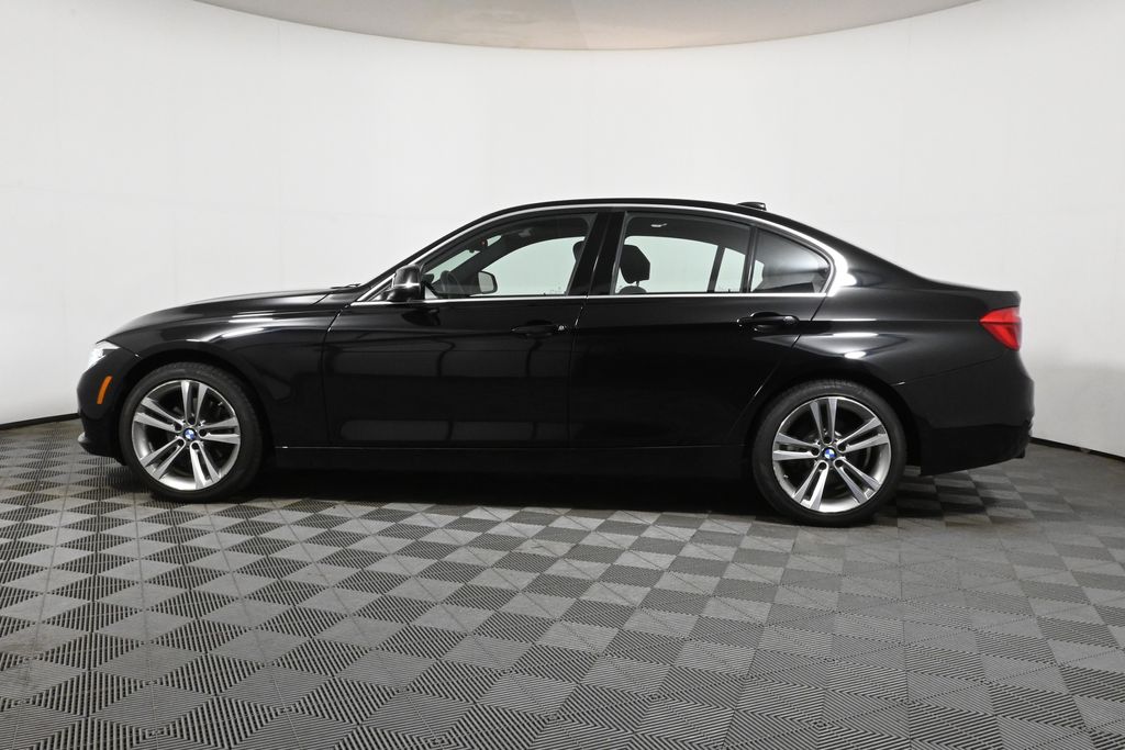 Thumbnail: 2018 BMW 3 Series - 2