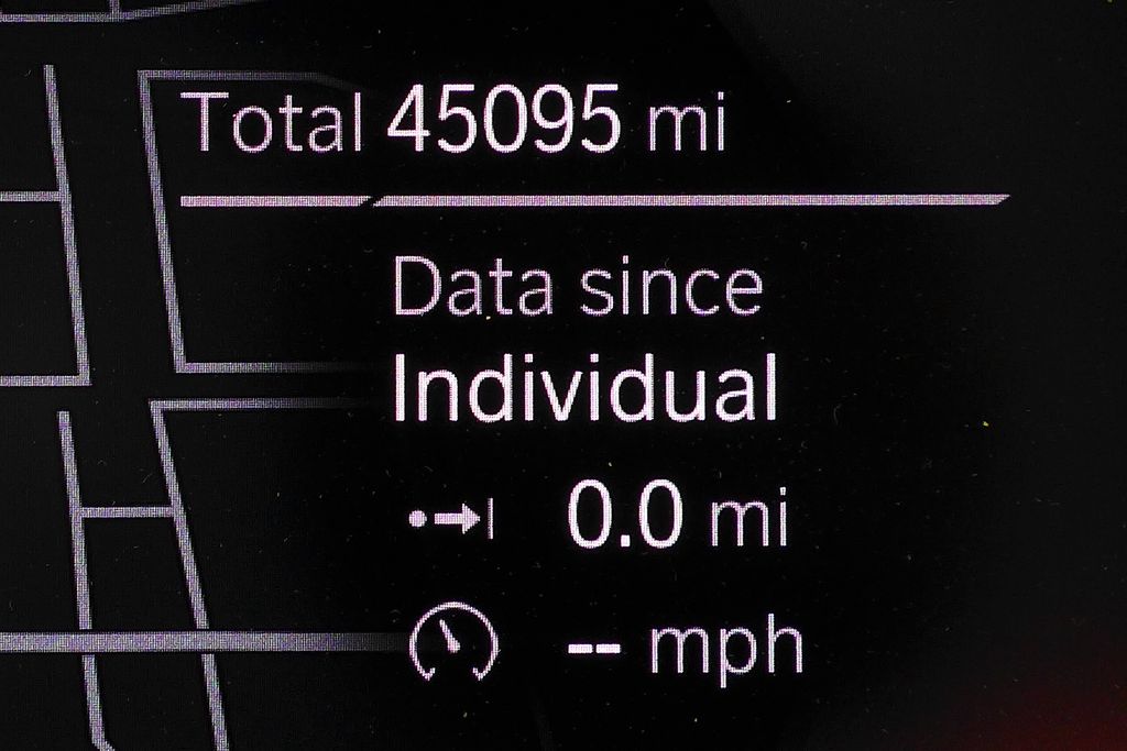 Thumbnail: 2023 BMW 8 Series - 30