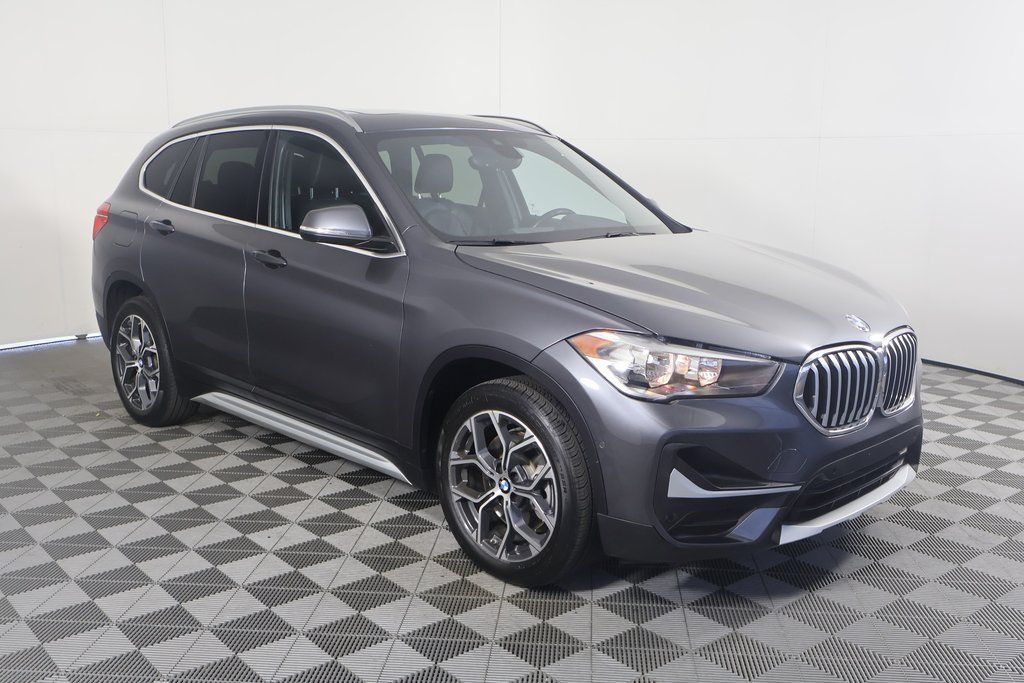 Thumbnail: 2021 BMW X1 - 3