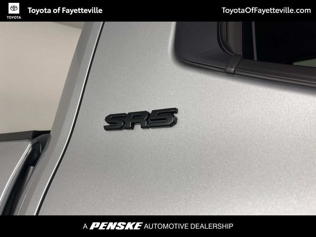 Thumbnail: 2024 Toyota Tundra - 9