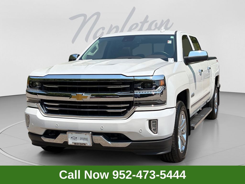 White (Iridescent Pearl Tricoat) 2018 Chevrolet Silverado 1500 Pickup Truck Four-Wheel Drive 8-Speed Automatic Overdrive