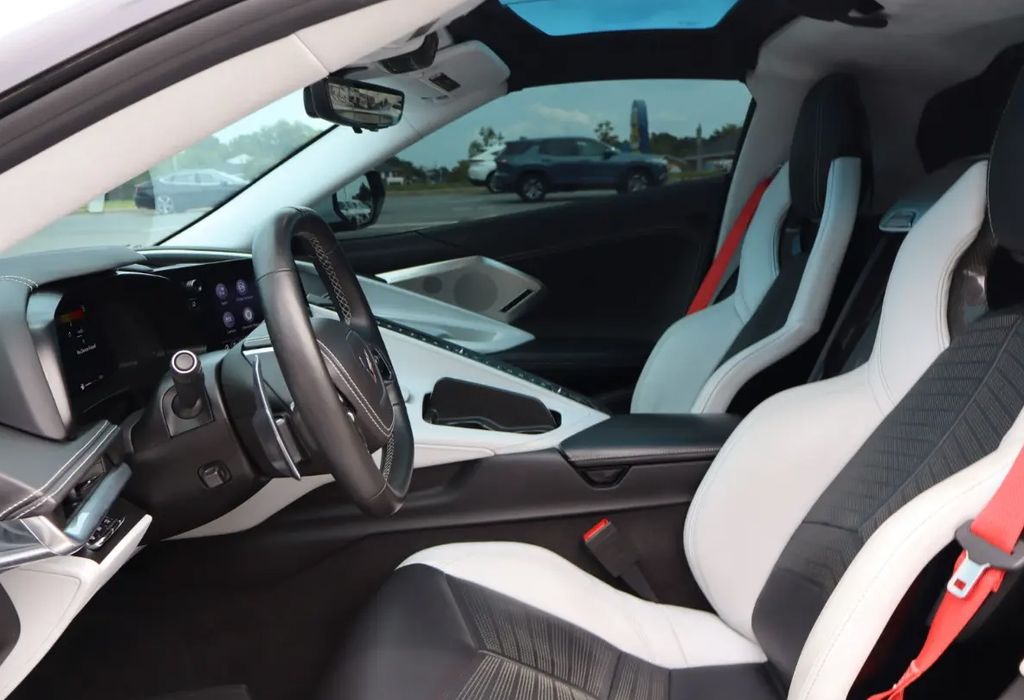 2022 Ceramic White Chevrolet Corvette Stingray RWD Coupe
