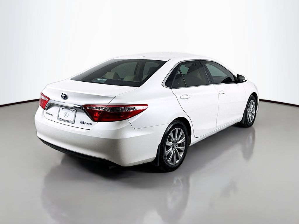 Thumbnail: 2016 Toyota Camry - 5