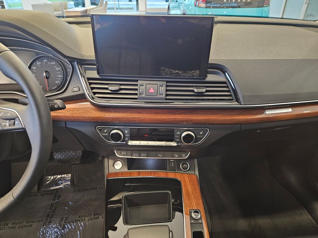 2023 Audi Q5 45 S line Premium