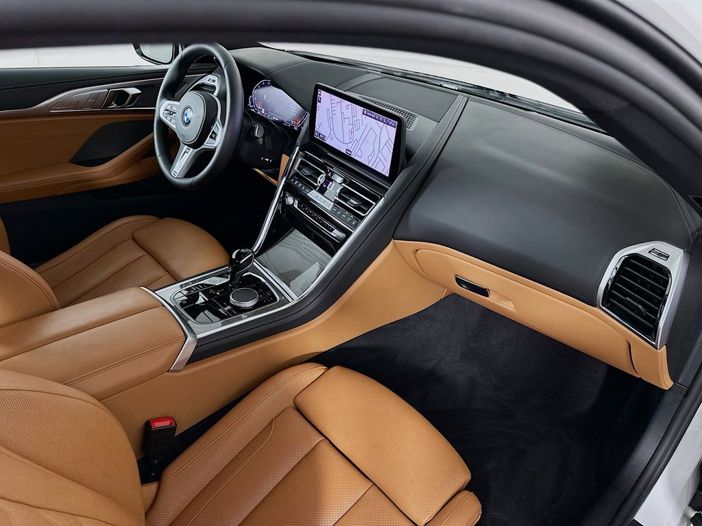 Thumbnail: 2024 BMW 8 Series - 29