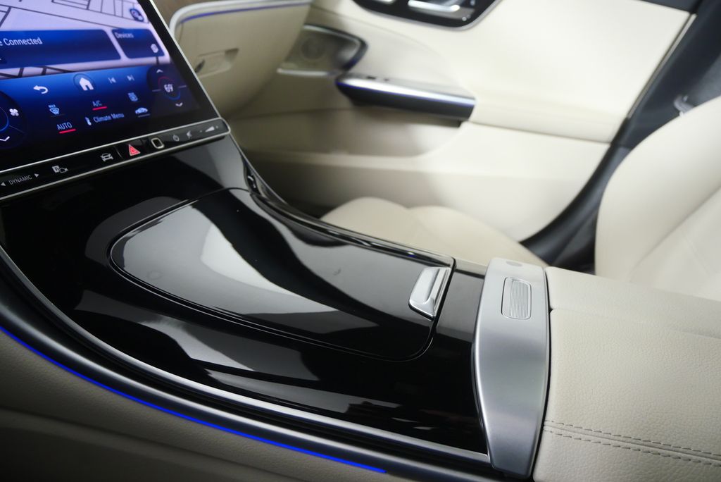 Thumbnail: 2023 Mercedes-Benz C-Class - 22