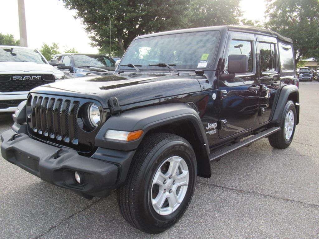 View vehicle photo 3
