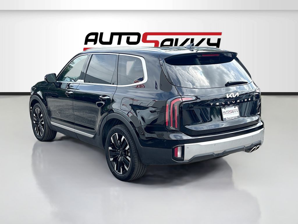 Used 2023 Black Kia SX-Prestige image 5