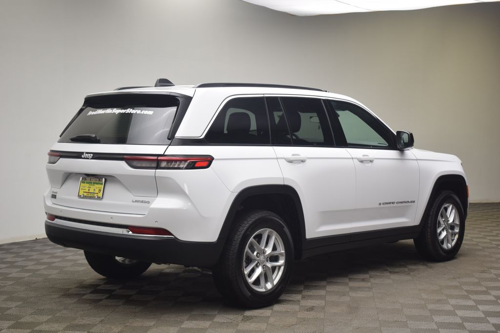 new 2026 Jeep Grand Cherokee car, priced at $43,595