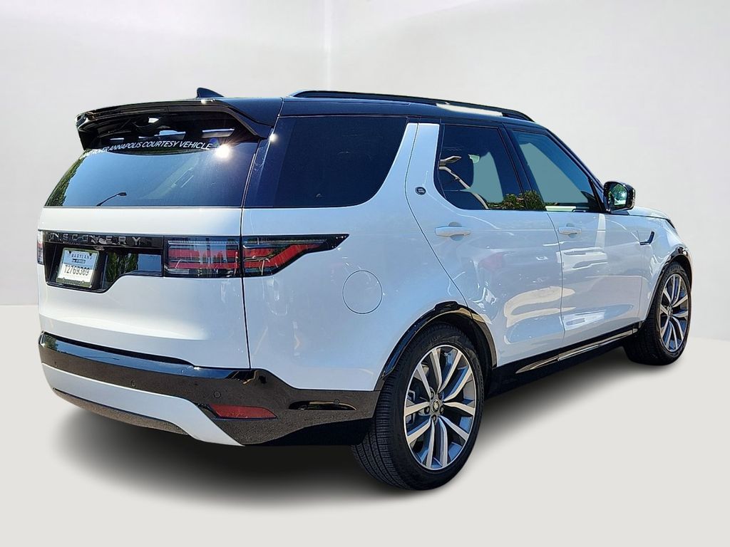 Thumbnail: 2026 Land Rover Discovery - 4