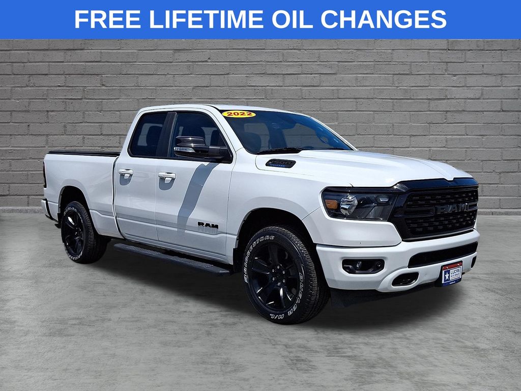 Bright White Clearcoat 2022 RAM 1500 Pickup Truck Four-Wheel Drive 8-Speed Automatic