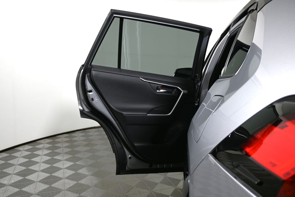 Thumbnail: 2023 Toyota RAV4 - 32
