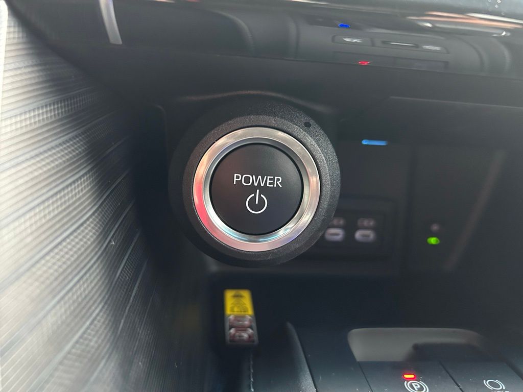 2024 Toyota Venza Nightshade Edition 29