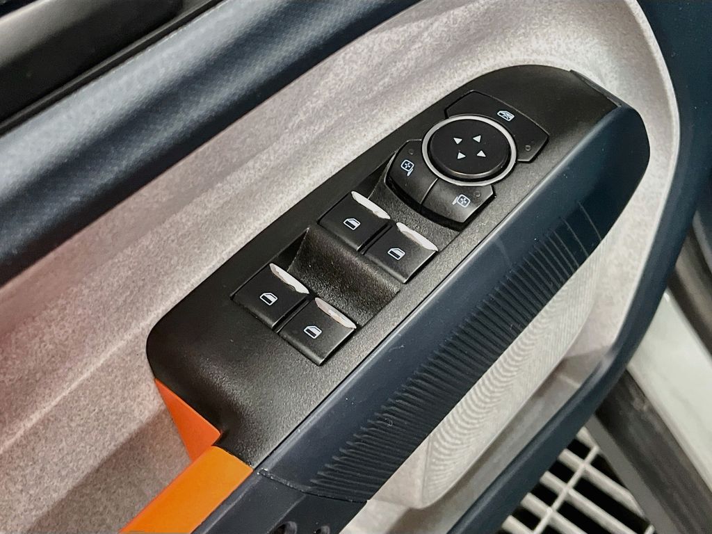 Used 2022 Cactus Ford XLT image 17