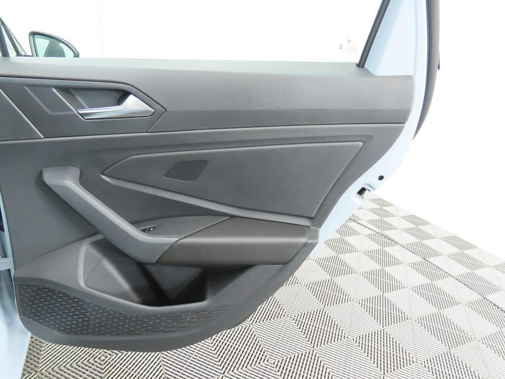 Thumbnail: 2025 Volkswagen Jetta - 27