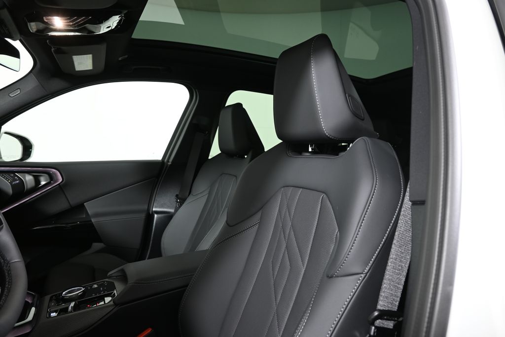 Thumbnail: 2026 BMW X3 - 16