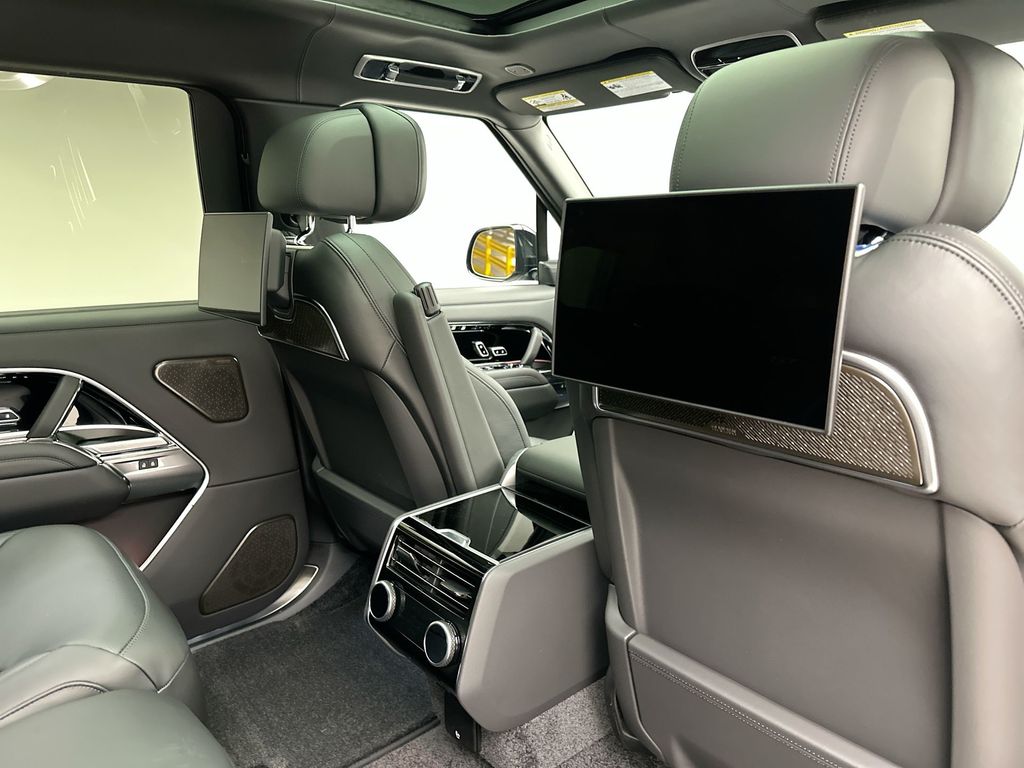 Thumbnail: 2026 Land Rover Range Rover - 16
