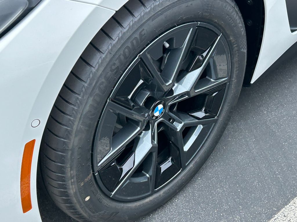 Thumbnail: 2025 BMW i4 - 3