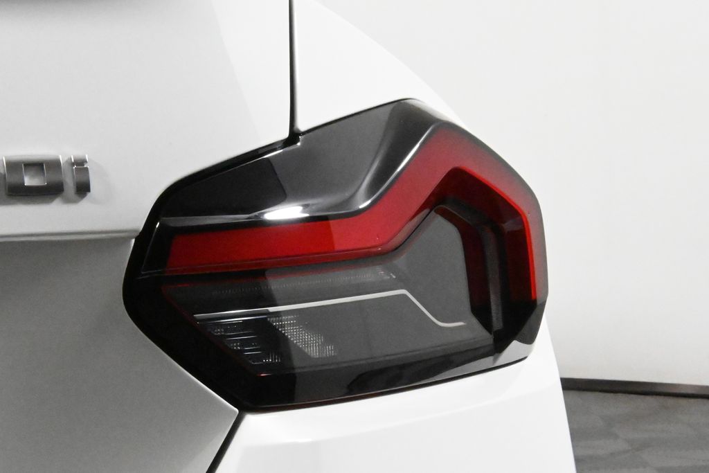 Thumbnail: 2025 BMW 2 Series - 13