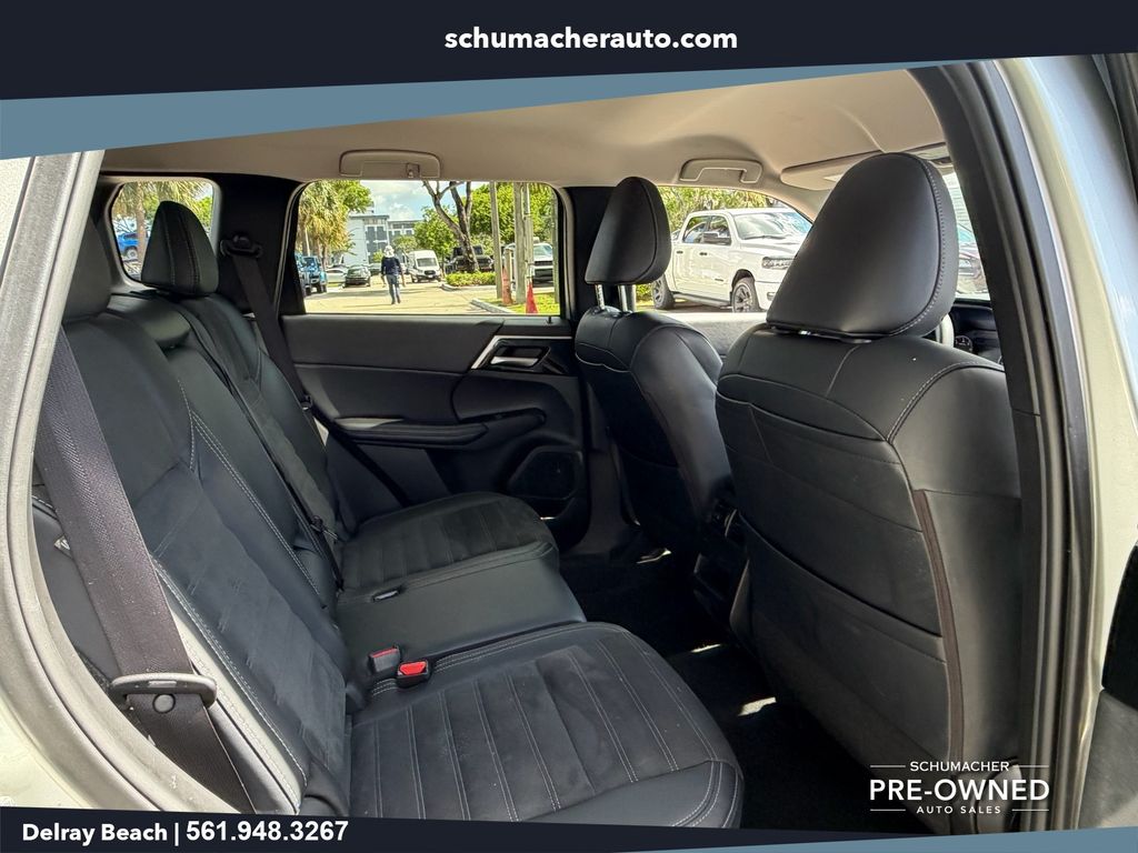 used 2024 Mitsubishi Outlander car, priced at $23,598