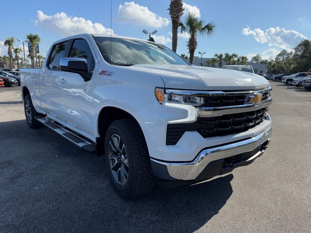 2025 Chevrolet Silverado 1500 LT 10