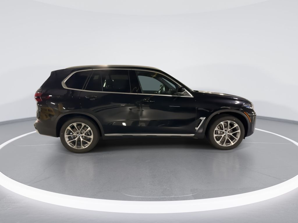Thumbnail: 2026 BMW X5 - 9