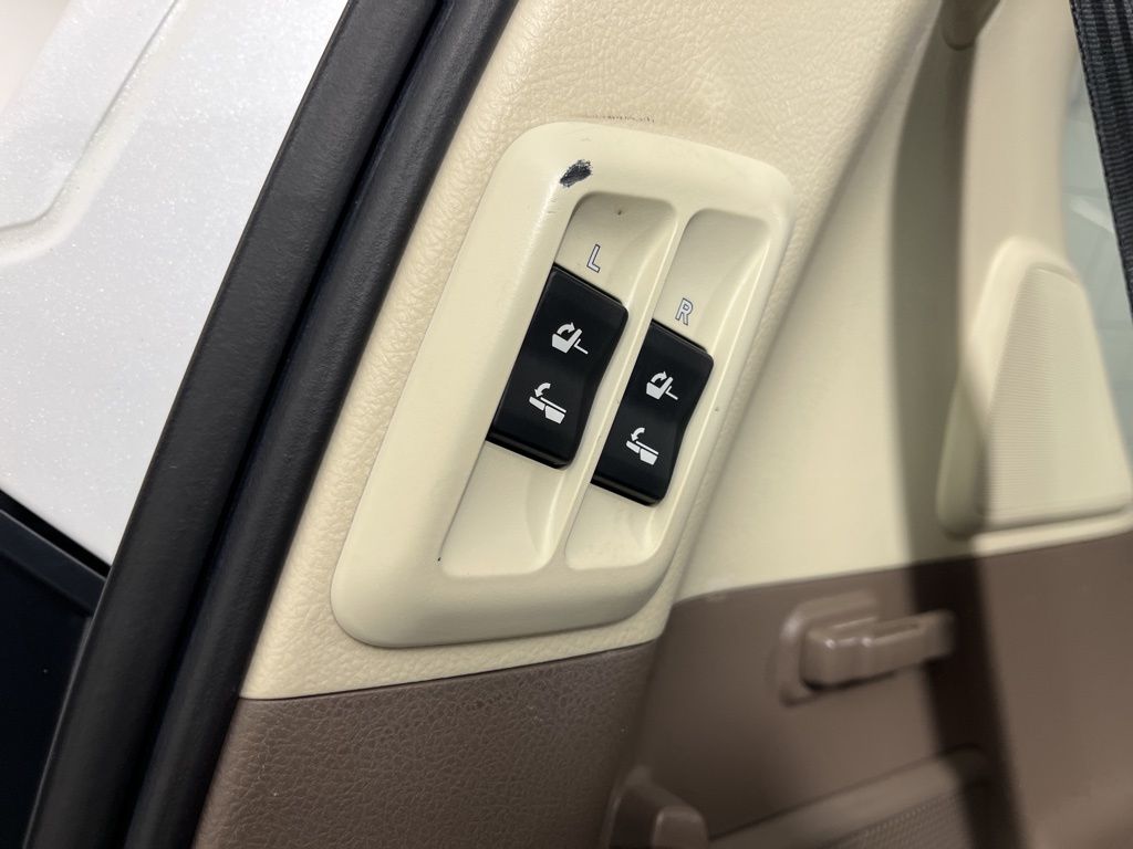 Thumbnail: 2017 Lexus GX - 11