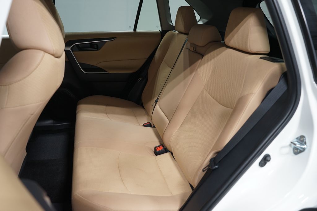 Thumbnail: 2025 Toyota RAV4 - 27