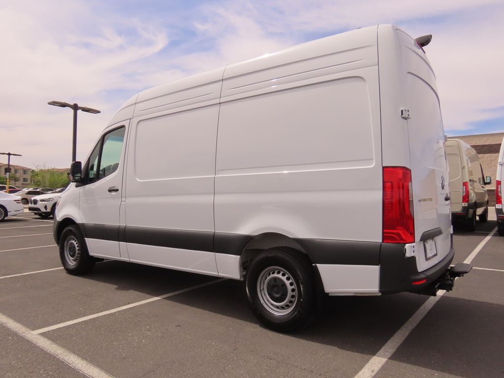 Thumbnail: 2025 Mercedes-Benz Sprinter - 7