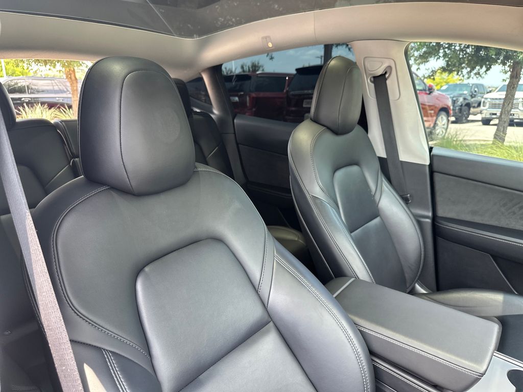 Used Car 2022 Tesla Model Y  Long Range For Sale Under $35,000 In Austin, Texas