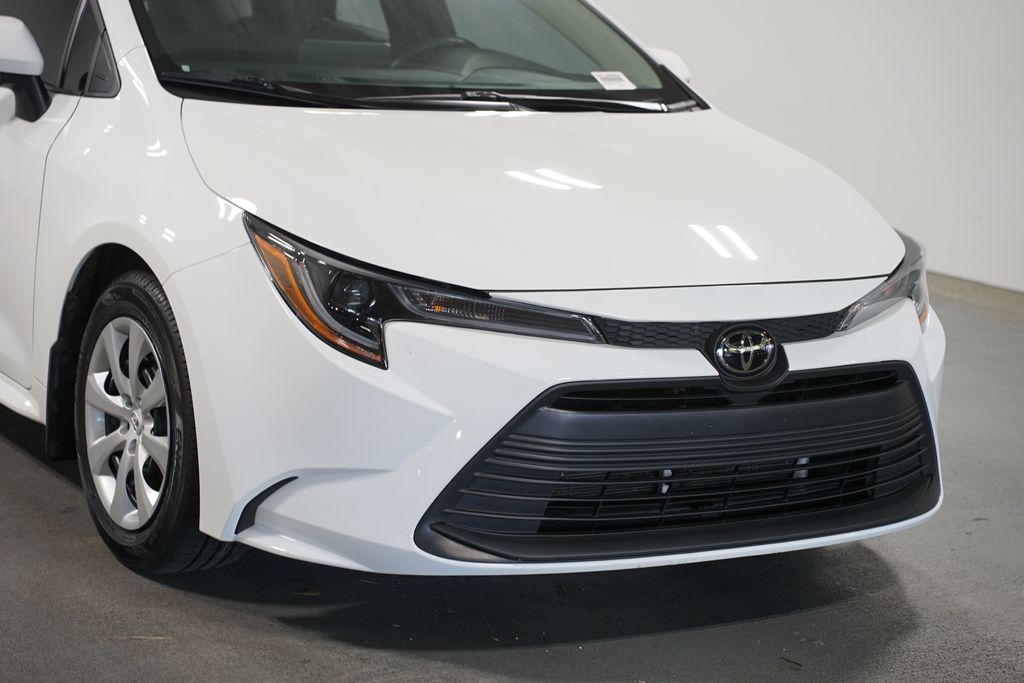 Thumbnail: 2025 Toyota Corolla - 4