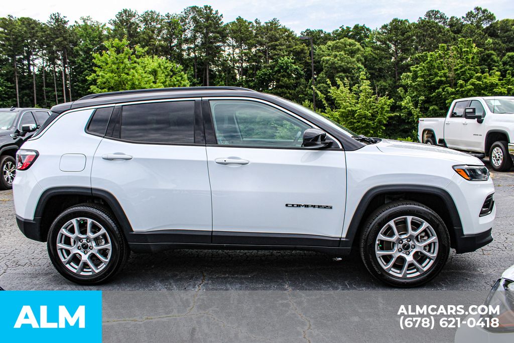 Used 2025 White Jeep Limited image 8