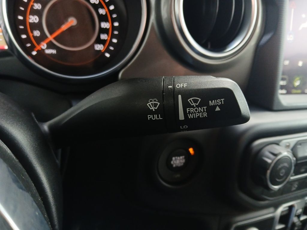Used Car 2023 Jeep Gladiator  Overland For Sale Under $35,000 In Austin, Texas