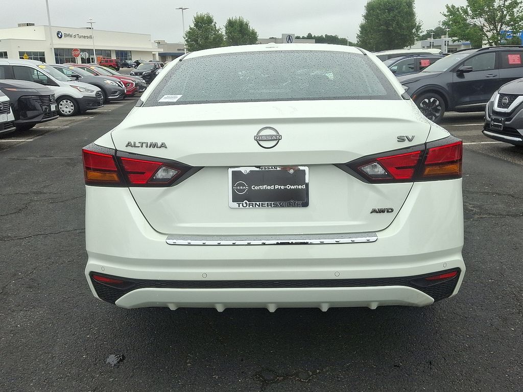 Thumbnail: 2023 Nissan Altima - 5