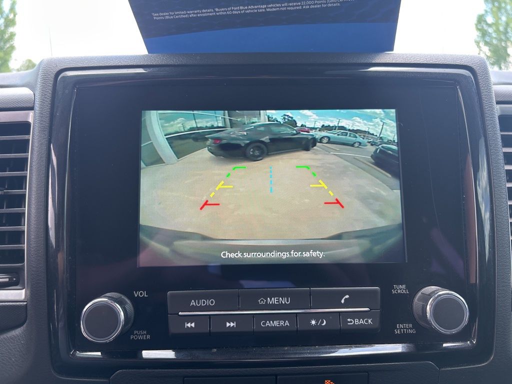 2022 Nissan Frontier SV