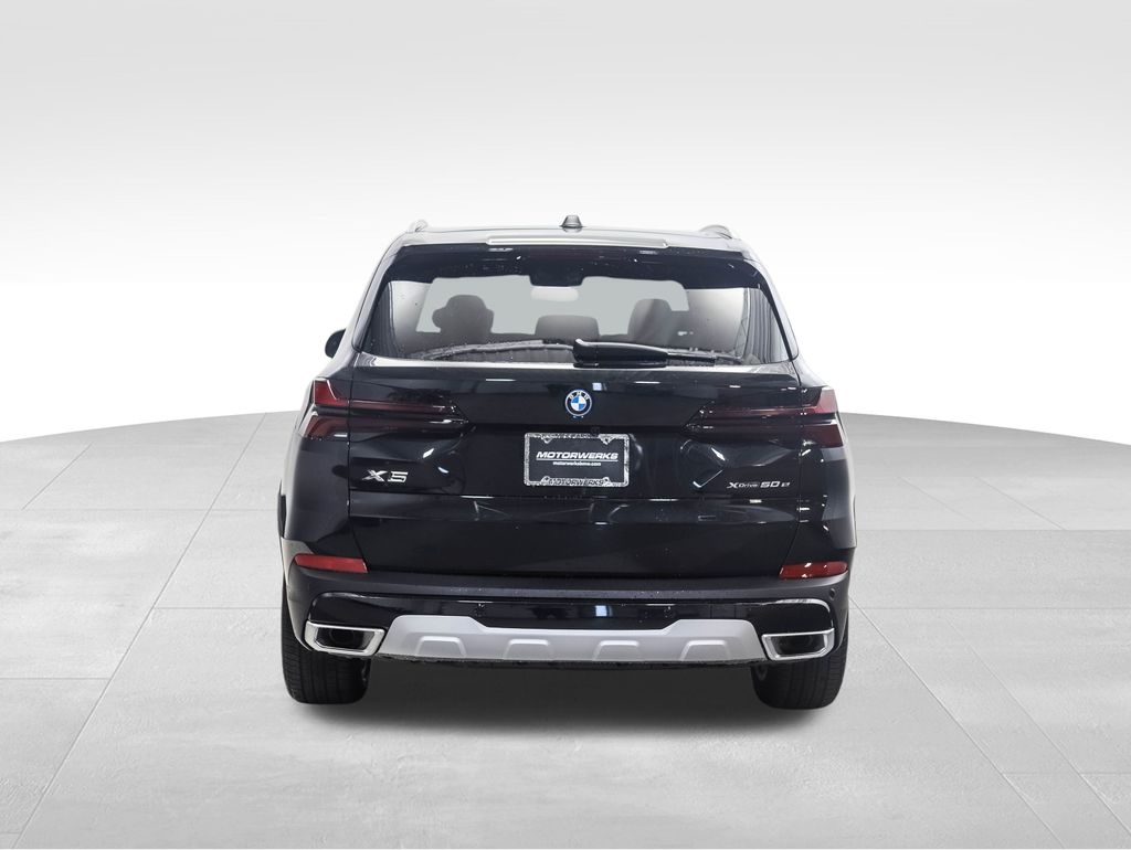 Thumbnail: 2026 BMW X5 - 4